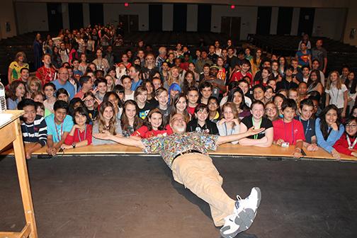 Renown comic book artist, George Perez, visits Bak students for a second time.