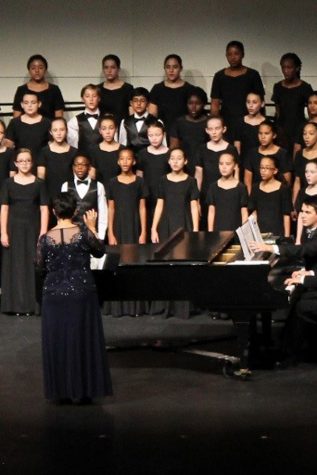 Vocal students perform at fall concert for alumni